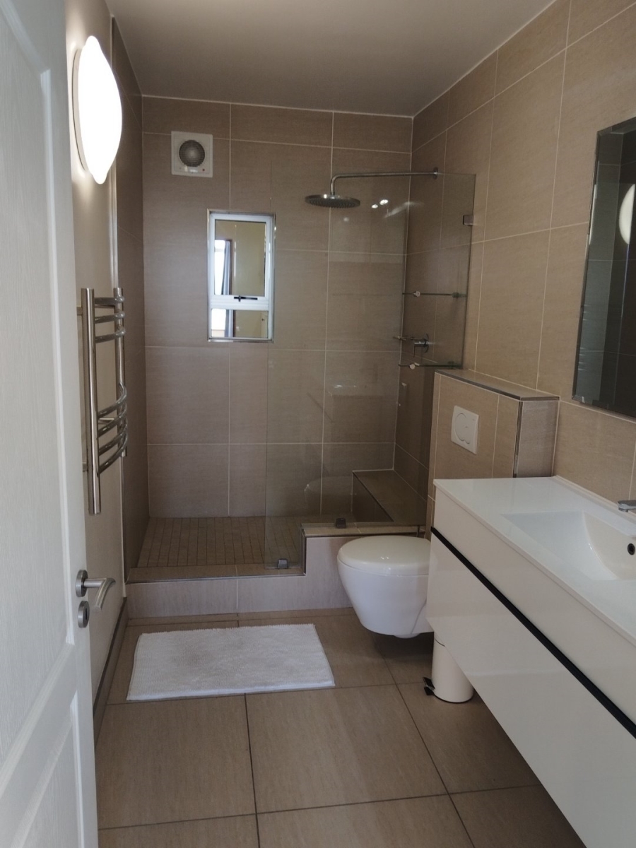 2 Bedroom Property for Sale in Summerstrand Eastern Cape